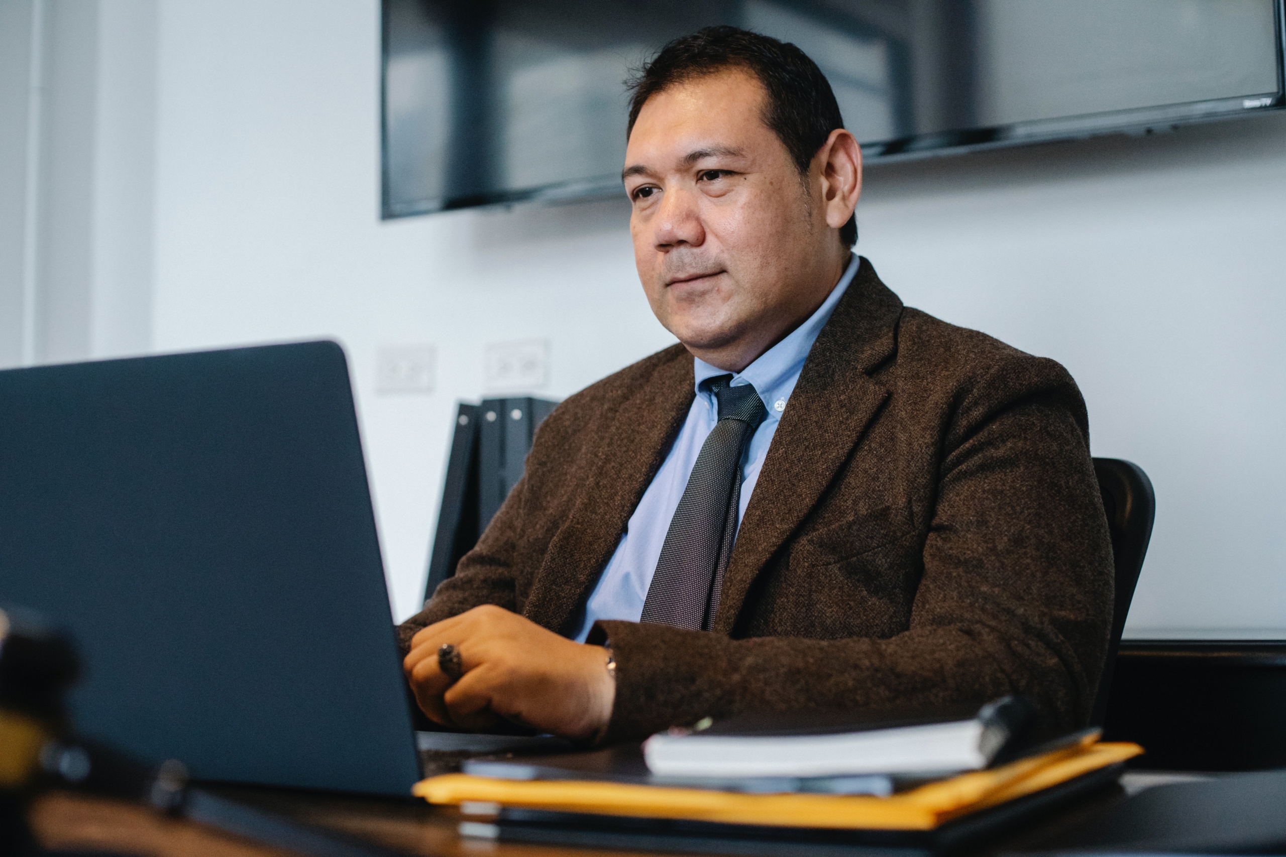 Verify corporation ownership Costa Rica property investigation beneficial owner
